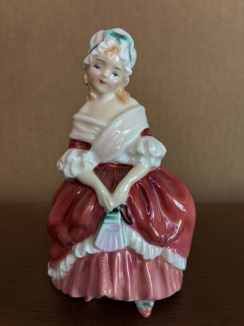 ROYAL DAULTON PRETTY LADIES SERIES - "PEGGY'